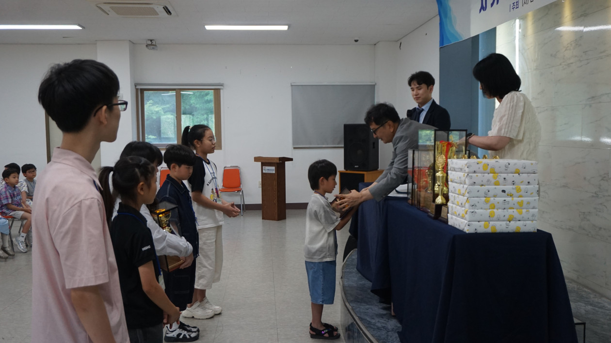 39d1779df7062bbee2d3c8540d28c311.jpg